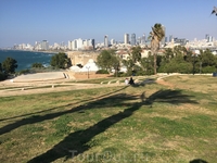 Вид с холма Яффо на Тель-Авив с юга на Север. Средиземное море