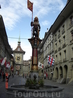 Фонтан Церингер - знаменитый средневековый фонтан, расположенный в швейцарском городе Берне. В виду большой исторической ценности фонтан признан культурным ...