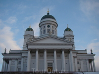 Хельсинки Сенатский Собор 
такой фото мне кажется нет только у ленивого причем сколько бы раз не ездил в Хельсинки каждый раз зачем то фотографируешь его ...