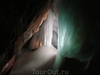 самая большая ледяная пещера Европы - Эйзизенвельт