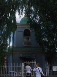 Рядом с кафе "Майорша" находится деревянная православная церковь Покрова Пресвятой Богородицы, построенная в 1782-1785 гг. Это самая старая православная ...