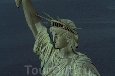 Статуя Свободы на Острове Свободы, Манхэттен, Нью-Йорк