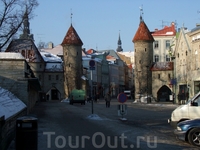 Один из входов в Старый город - ворота Виру.