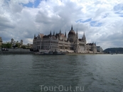 г.Будапешт. Вид с Дуная на Парламент.