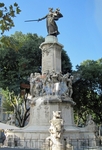 Статуя Свободы в Марселе
