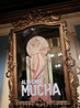 Еще до отъезда я знала, что Мадриде открывается большая выставка, посвященная творчеству чешского художника Альфонса Мухи. Я была в его музее в Праге, ...