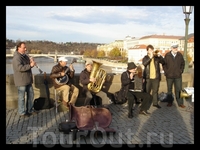 музыканты на Карловом мосту