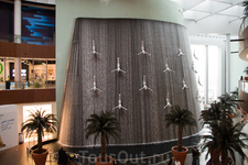 Дубай Молл. 4-хэатажный фонтан
