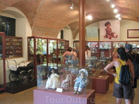 музей кукол в Кастель де Аро
