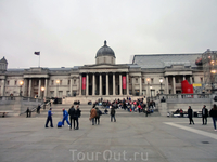 Национальная галерея - вид с противоположной стороны площади.