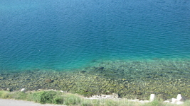 На Плитвицких озерах - вода настолько чистая, что ее можно пить