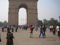 Ворота Индии - место паломничества и индусов тоже