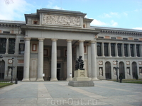 Музей Прадо и памятник художнику Веласкесу