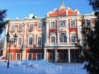Дворец Кадриорг - центр дворцово-паркового комплекса.