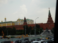 И снова вид на кремлевские башни.