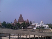 Дели. Храмовый комплекс Чаттарпур Мандир.