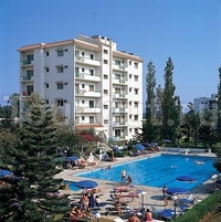 Фото отеля Roussos Beach Apt