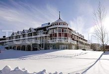Grand Arctic Hotel
