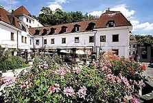 Hoffmeister Luxe