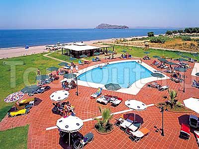 Apladas Beach Resort Hotel