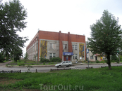 Спортивная школа, расположена где то на окраине Тутаева (Борисоглебская сторона)