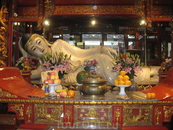Нефритовая статуя Буды была привезена монахом из Бирмы
