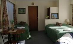Adelphi Motel