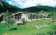 Hotel Belvedere Strada de Cernadoi