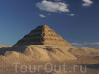 Пирамида Джосера в Саккаре 