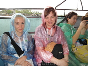 Начало экскурсии по островам андаманского моря (о.Дж.Бонда) на спидботе. Сначала немного покапал дождик (нам раздали дождевики).