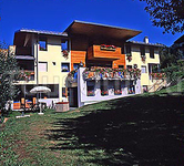 Hotel Garni Enrosadira