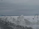 Зимнее море на побережье в Пярну