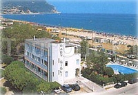 Фото отеля Meuble Baby Gigli Hotel Marcelli Di Numana Фото отеля Meuble Baby Gigli Hotel Marcelli Di Numana