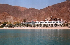 Sundy Beach Hotel & Resort