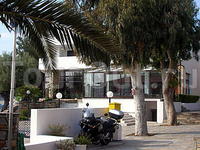 Dionysos Hotel Apartments & Studios