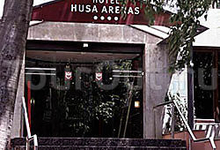 Husa Arenas