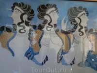 Критские женщины того времени были красивы и ухожены. Гид нам рассказывала, что при ракопках были найдены щипчики для бровей!