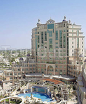 Al Murooj Rotana Hotel & Suites