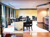 Moevenpick Hotel Bur Dubai