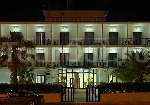 Hotel Tichos