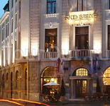 Barons Hotel