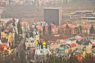 Вид на Карловы Вары с башни Дианы.