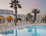 Louis Phaethon Beach