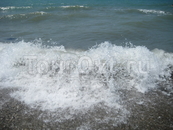 Как видите заход в море не песок, а самая настоящая природная галька...