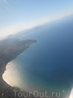 Частичка острова Корфу с высоты птичьего полета -  с самолета. Взлетно-посадочная полоса на острове небольшая, поэтому снижаться самолеты начинают уже ...