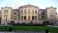 Здание норвежского парламента 