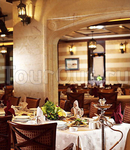 Al Murooj Rotana Hotel & Suites