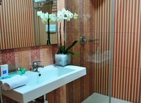 Golden City Hotel