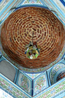 Купол здания, стоящего рядом с главной Мечетью Кайруана, в этом здании продают сувениры и ковры, а ещё можно подняться на крышу и осмотреть окрестности ...