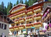 Dolomiti Hotel Cozzio